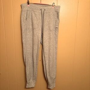 DKNY Ladies Pre-owned excellent size medium gray sweatpants